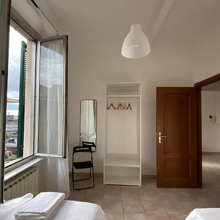 Heygenova Casa Anna Maria Γένοβα
