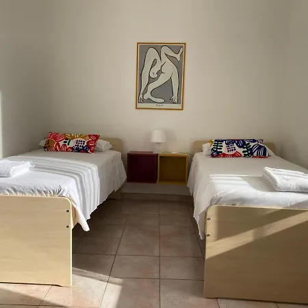 Heygenova Casa Anna Maria * Γένοβα